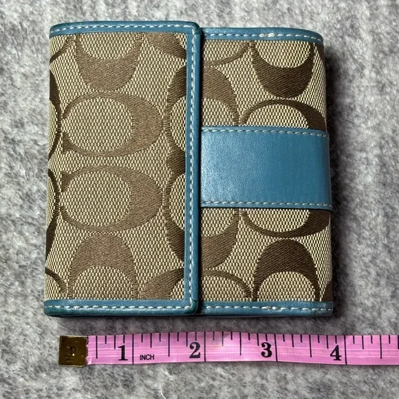 Coach Teal and Brown Leatherware Wallet - Picture 12 of 16